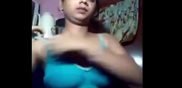  Indian huge tits aunt removing infront of cam